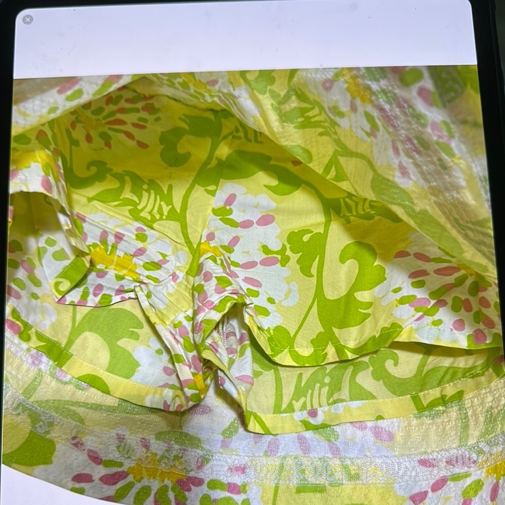 Lilly Pulitzer Jubilee Heatherly Floral Yellow Skort - Picture 3 of 9